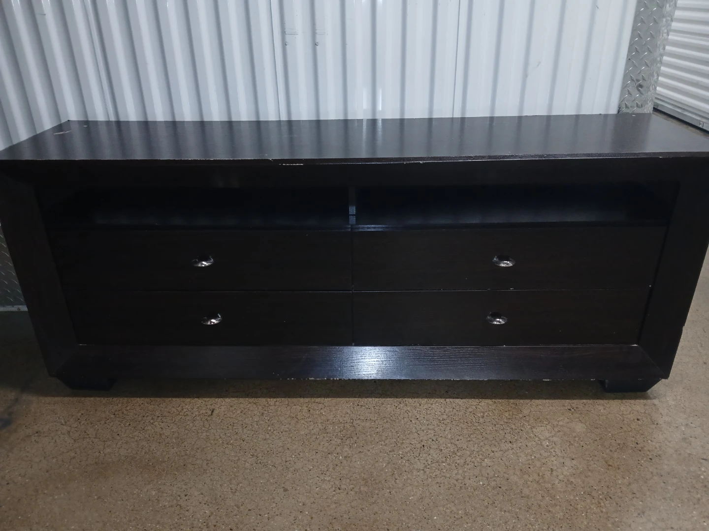 Short dresser or tv stand