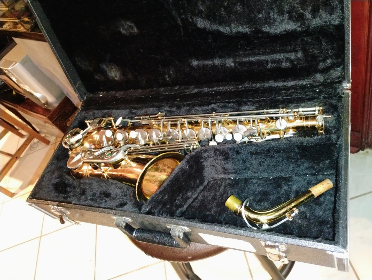 Alto Saxophones - photo 5