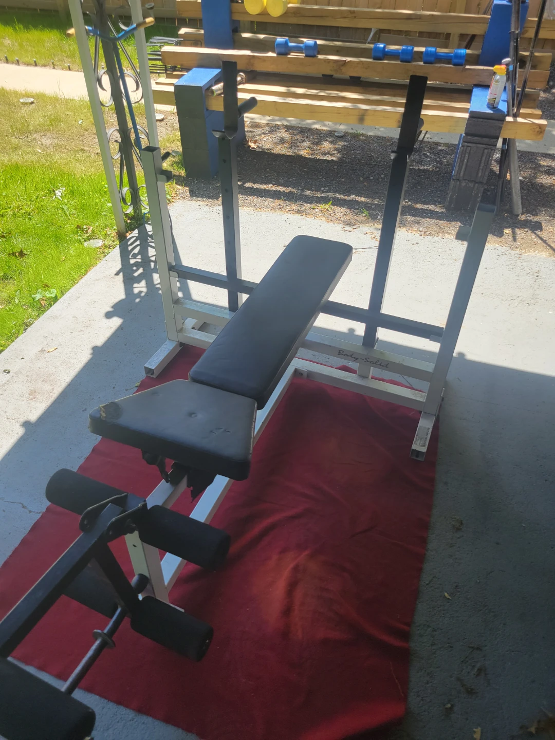 BODY SOLID  OLYMPIC BENCH  DIP BARS LEG EXTENSION