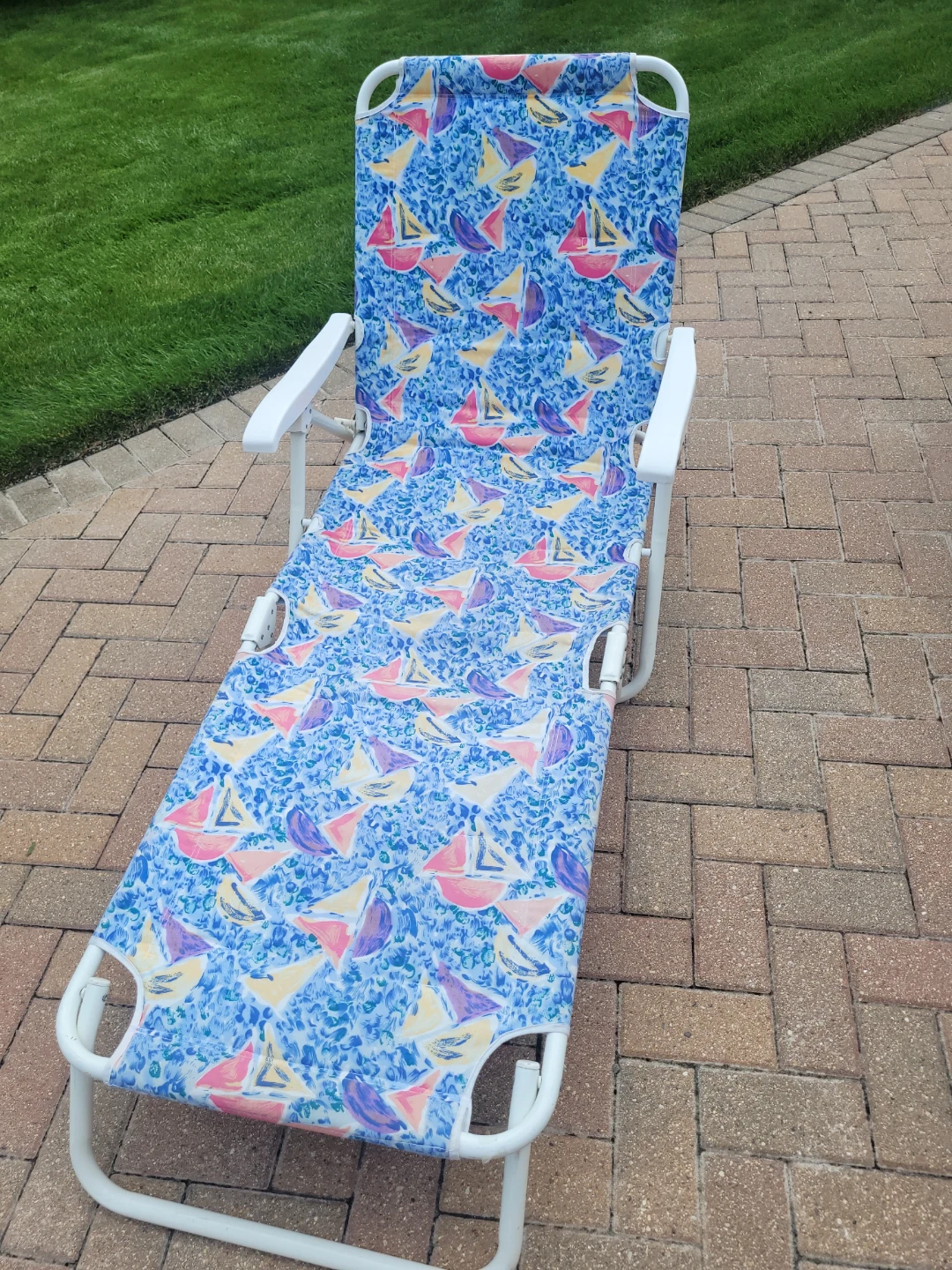 Blue Sailboat Print Lounge Chair