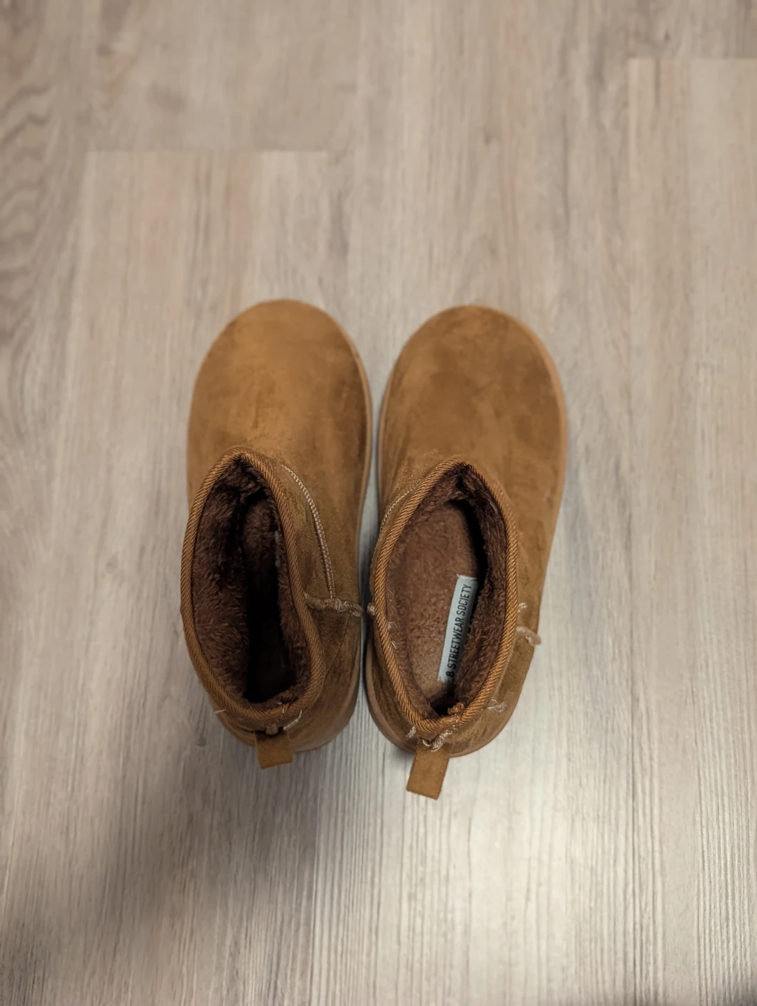 8 STREETWEAR SOCIETY Brown Suede Boots
