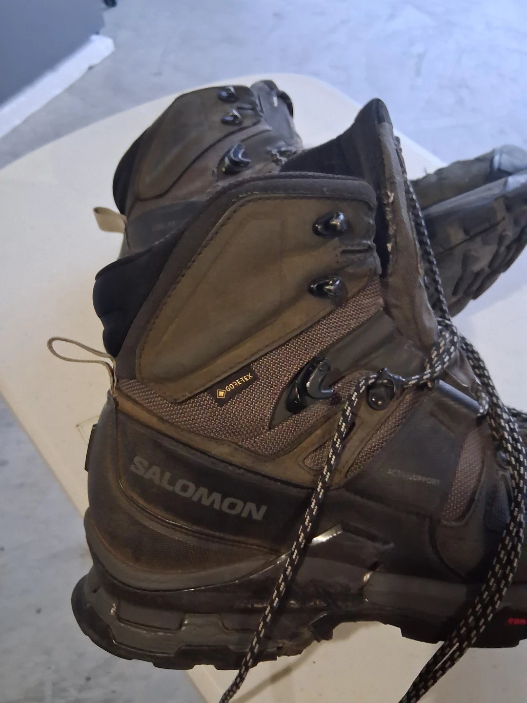 Salomon Gore-Tex Hiking Boots size 10.5 - photo 3
