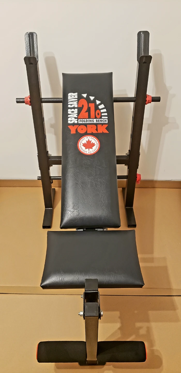 York 210 Folding Workout Bench
