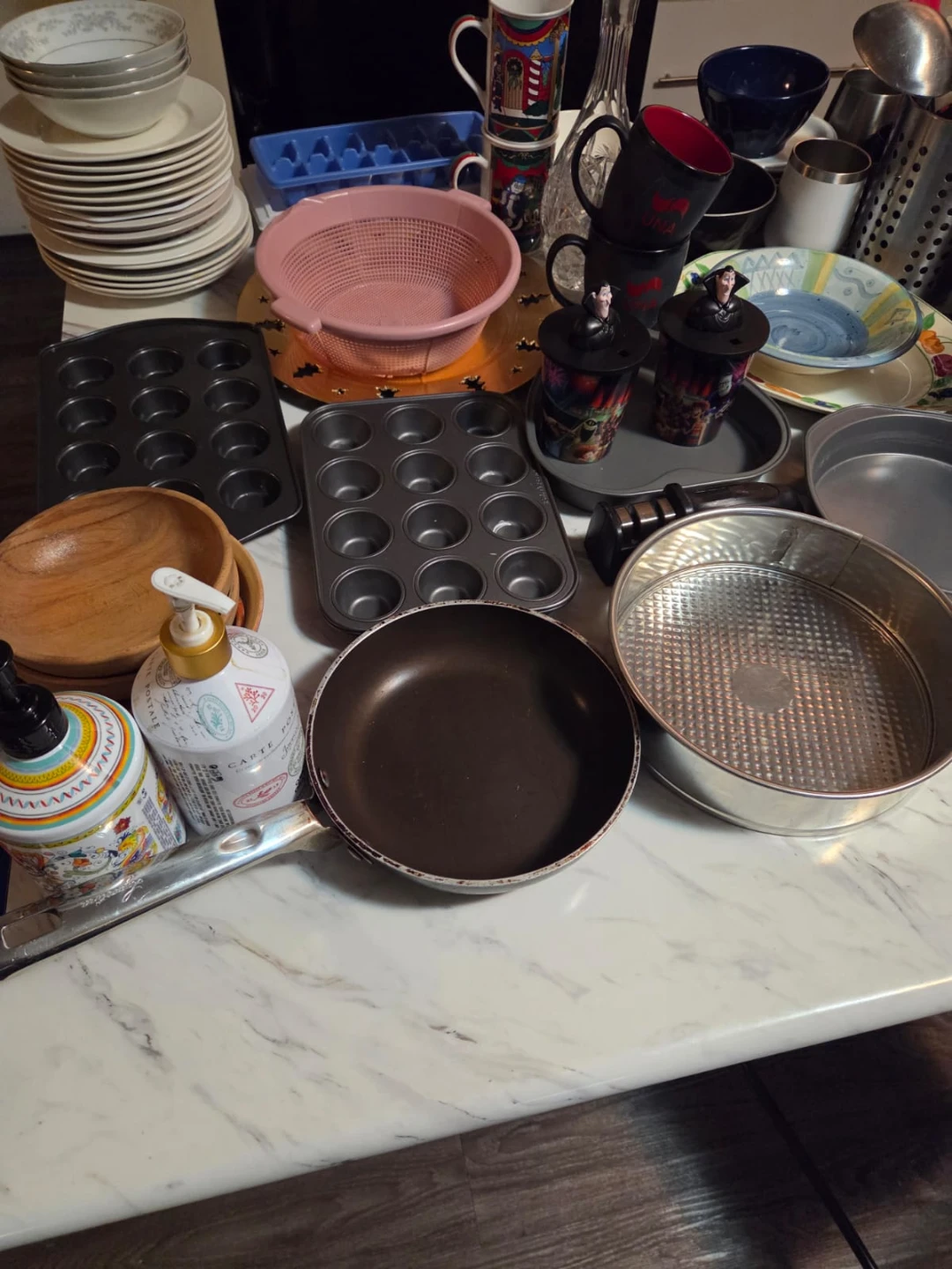 Assorted Kitchenware and Bakeware Items - photo 3