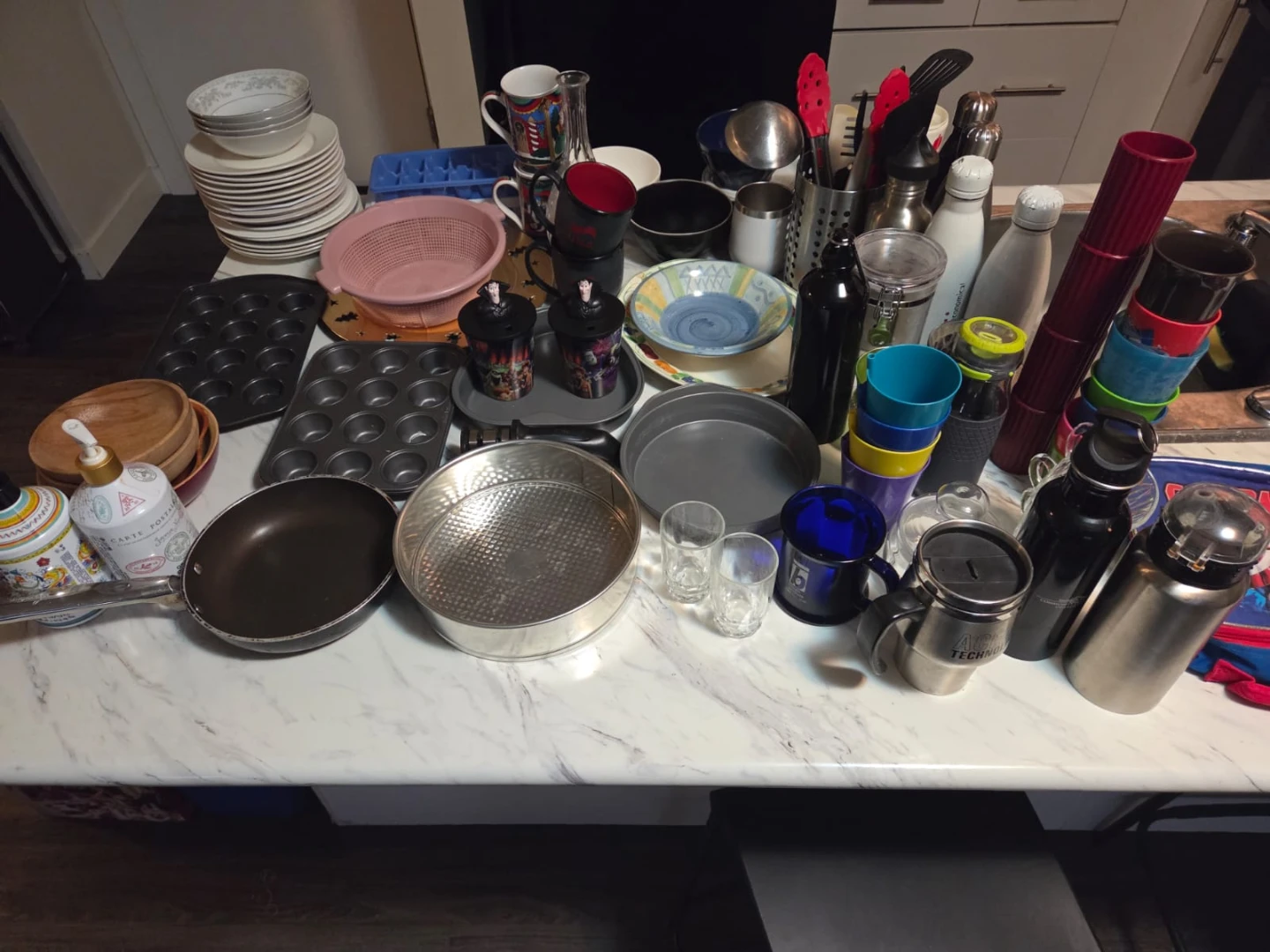 Assorted Kitchenware and Bakeware Items - photo 4