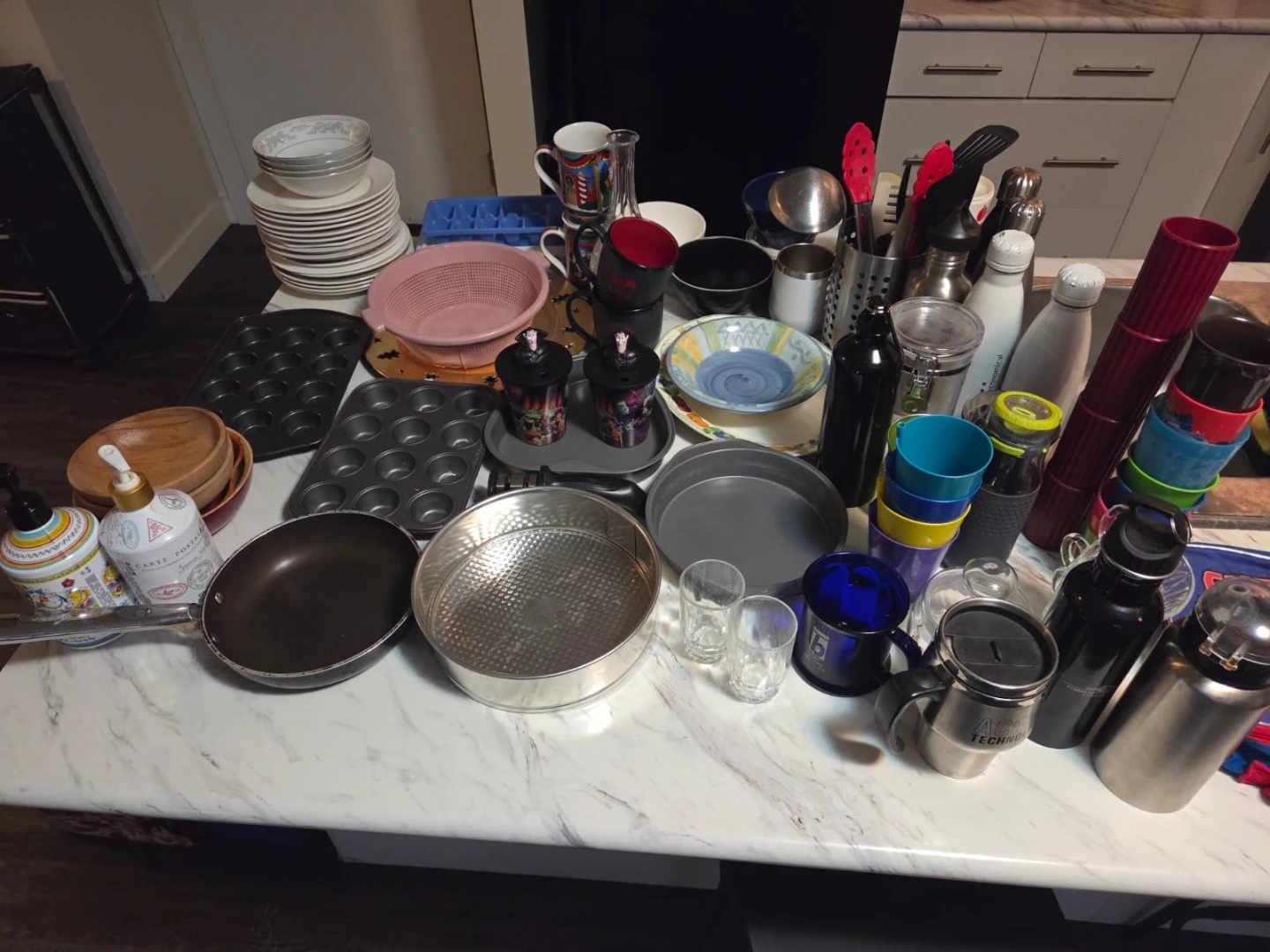 Assorted Kitchenware and Bakeware Items - photo 5
