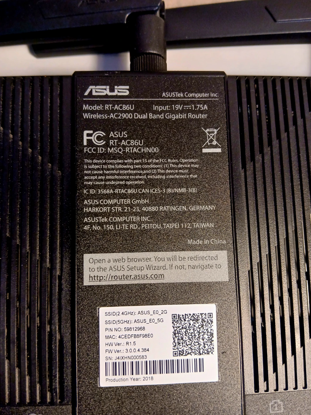 ASUS RT-AC86U Wireless-AC2900 Dual Band Gigabit Router - photo 4