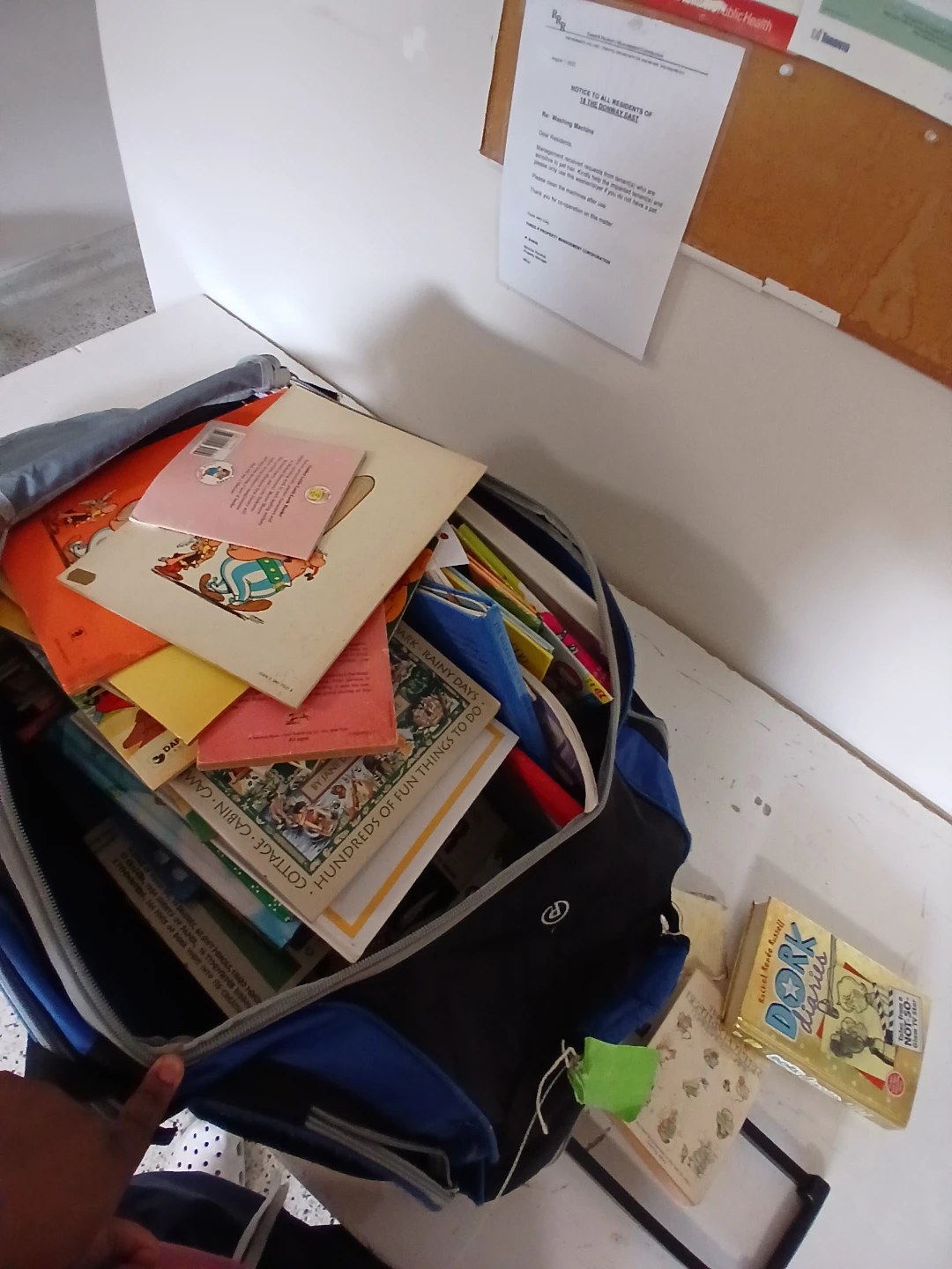 [URGENT]Assorted Children's And some adult Books - photo 3