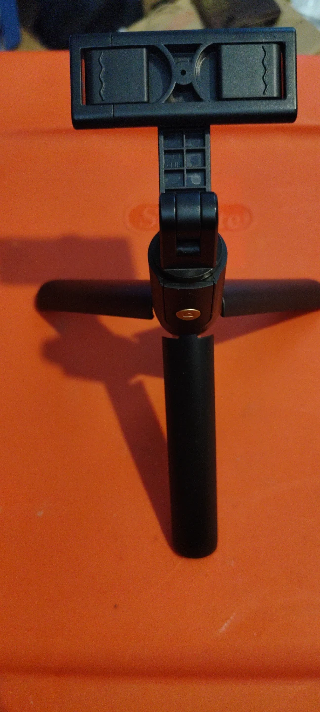 VLOGGER Tripod & Handheld Grip with LED Light and Microphone - photo 5