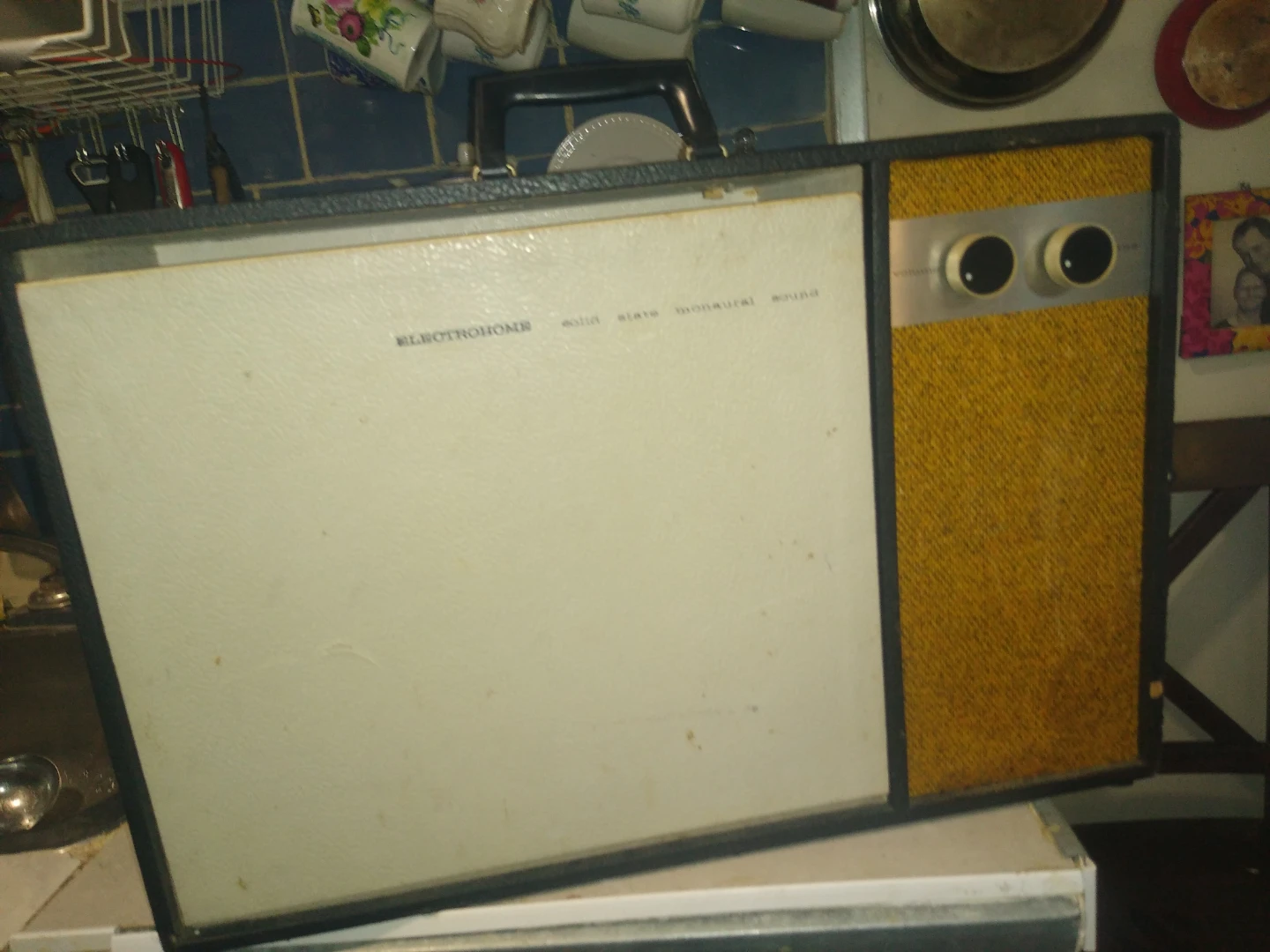 Electra home vintage turntable phonograph