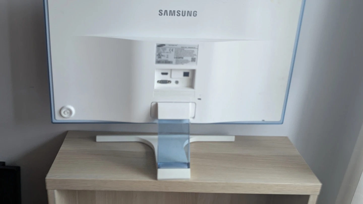 Samsung S24E360HL Computer Monitor - photo 3