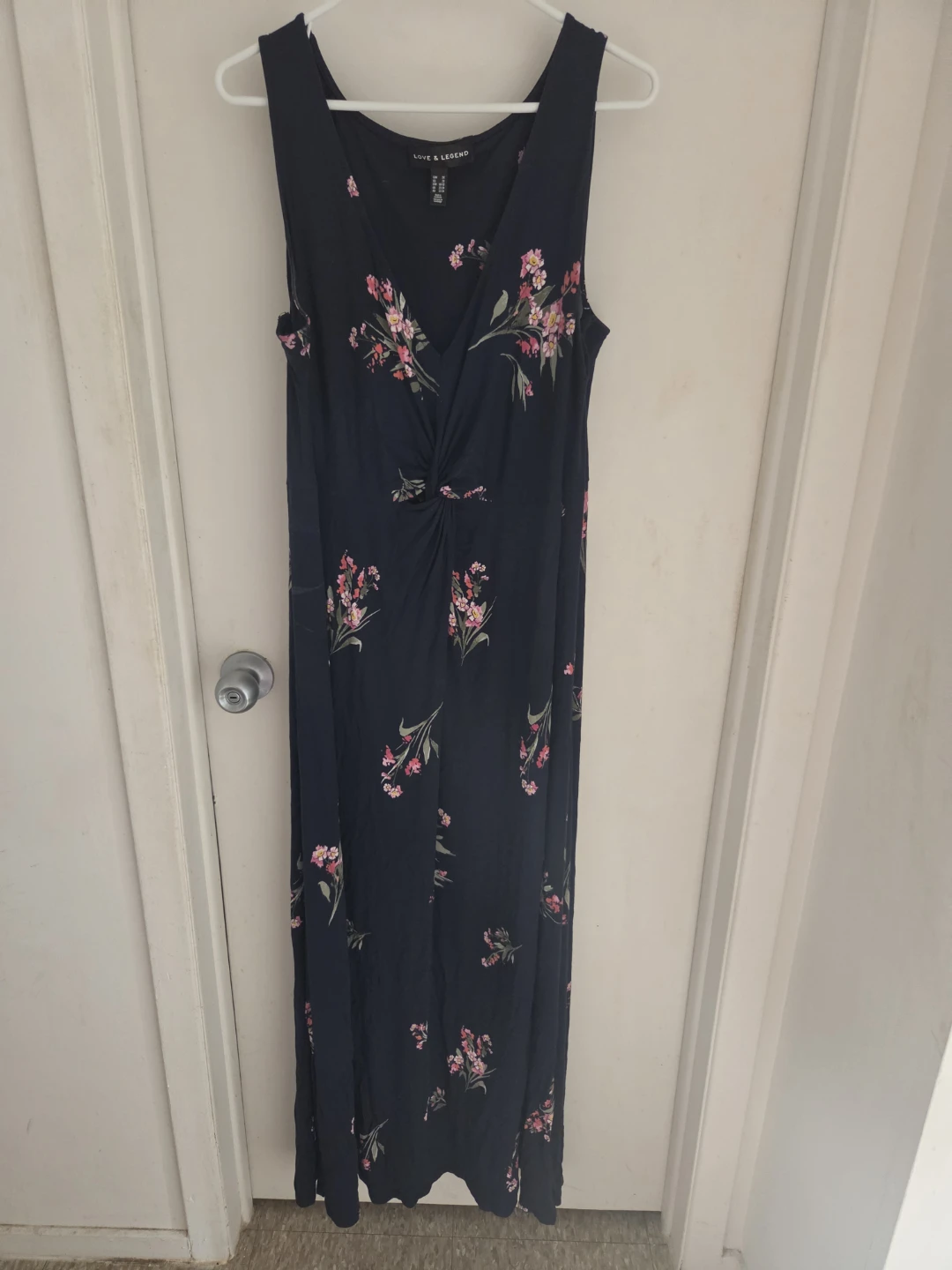 Love & Legend Navy Floral Maxi Dress - Size 2X