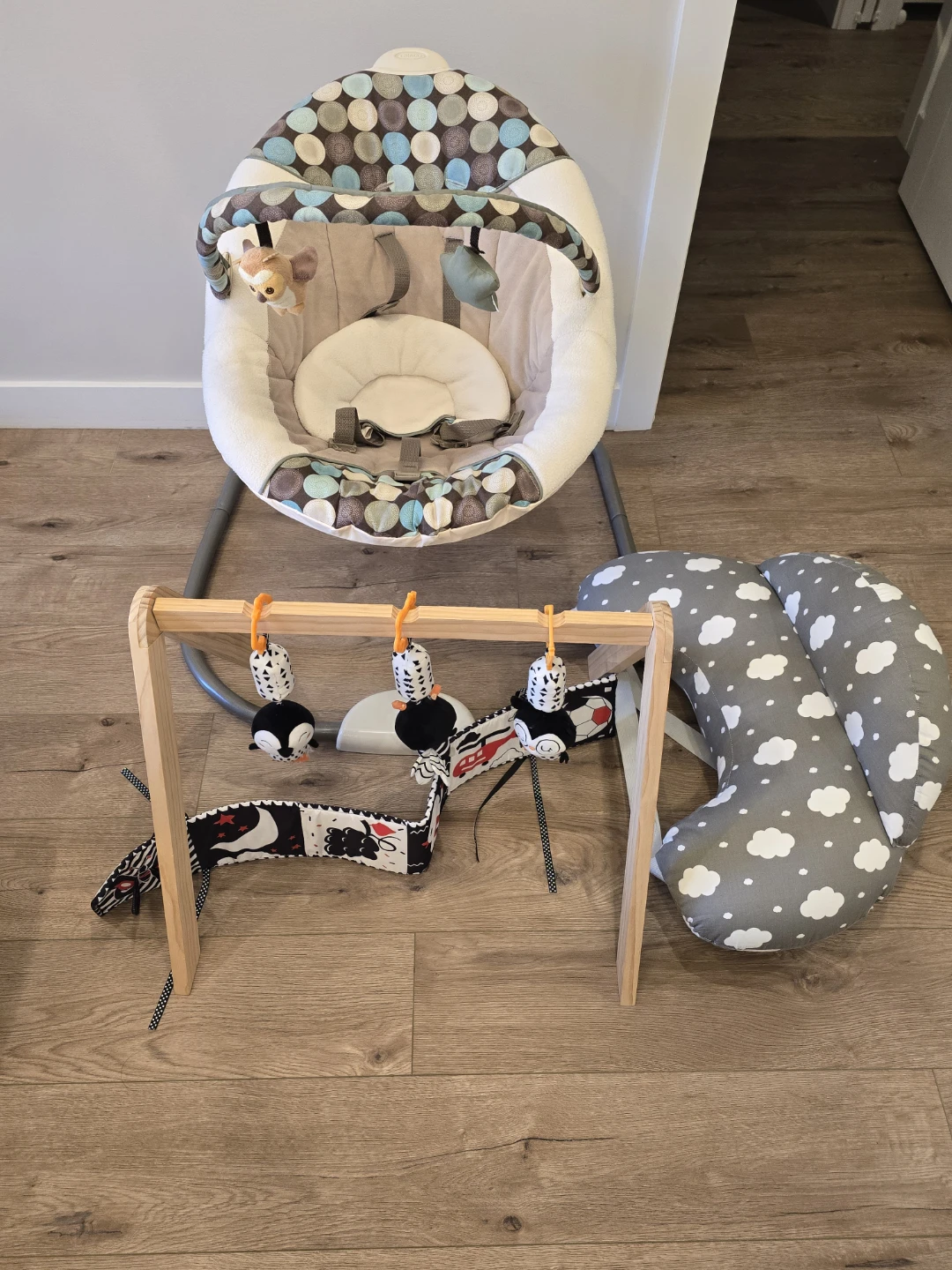Baby Bouncer & Activity Gym with Plush Toys - photo 2