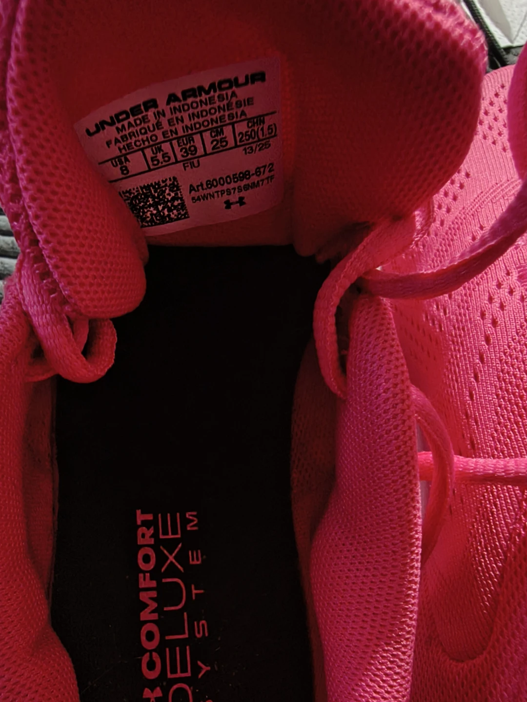 New!  Under Armour Pink Running Shoes Size 8 - photo 2