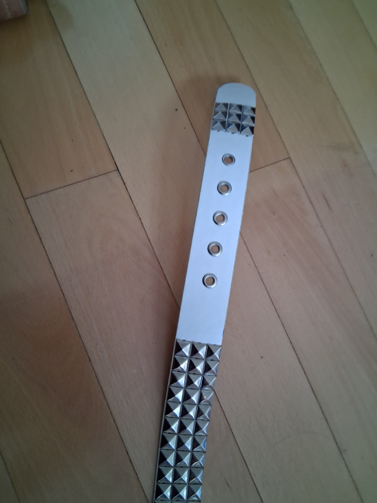 White studded belt - photo 2