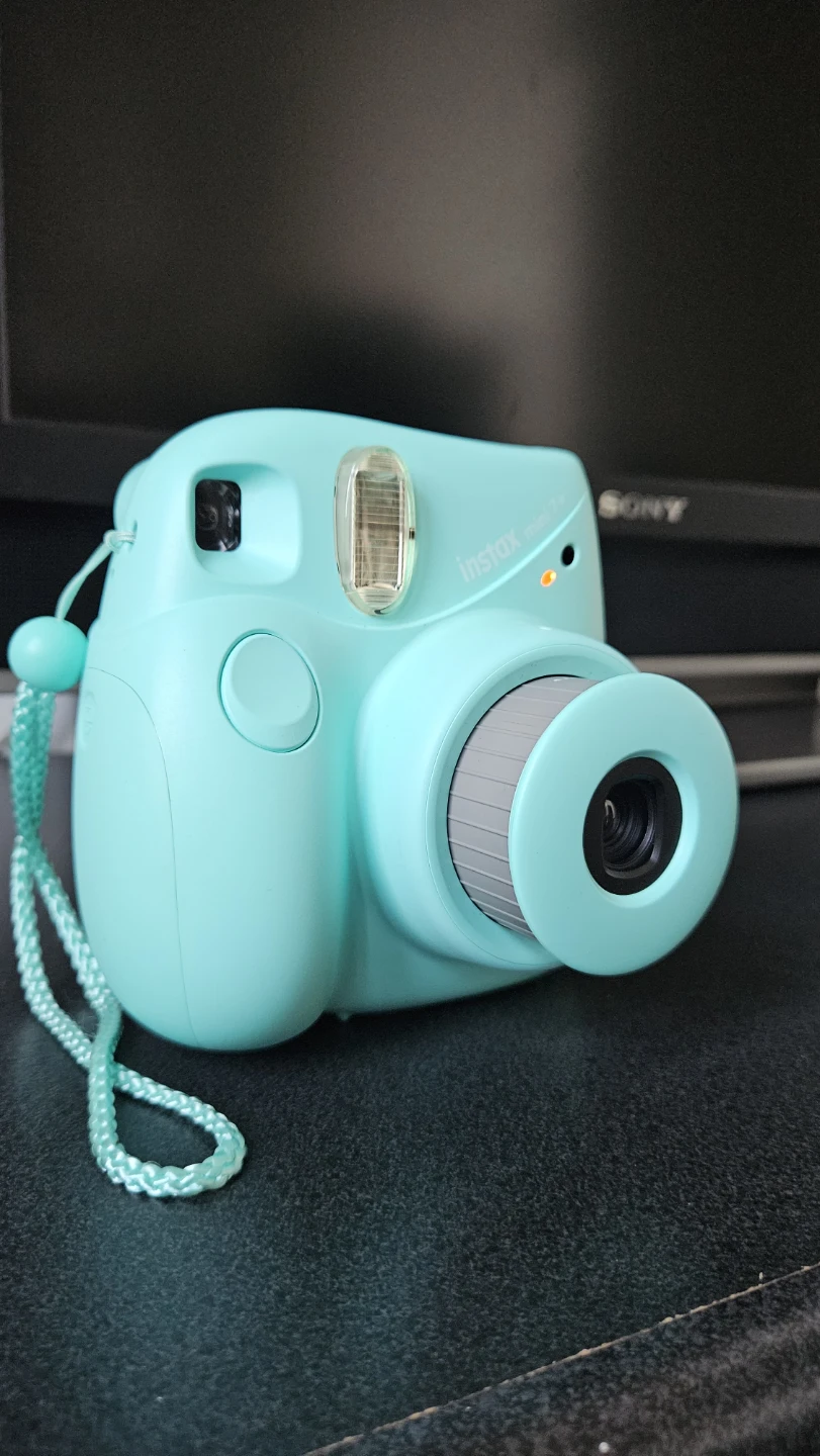 Fujifilm Instax Mini 7 Plus Camera + 2 New film packs - photo 2