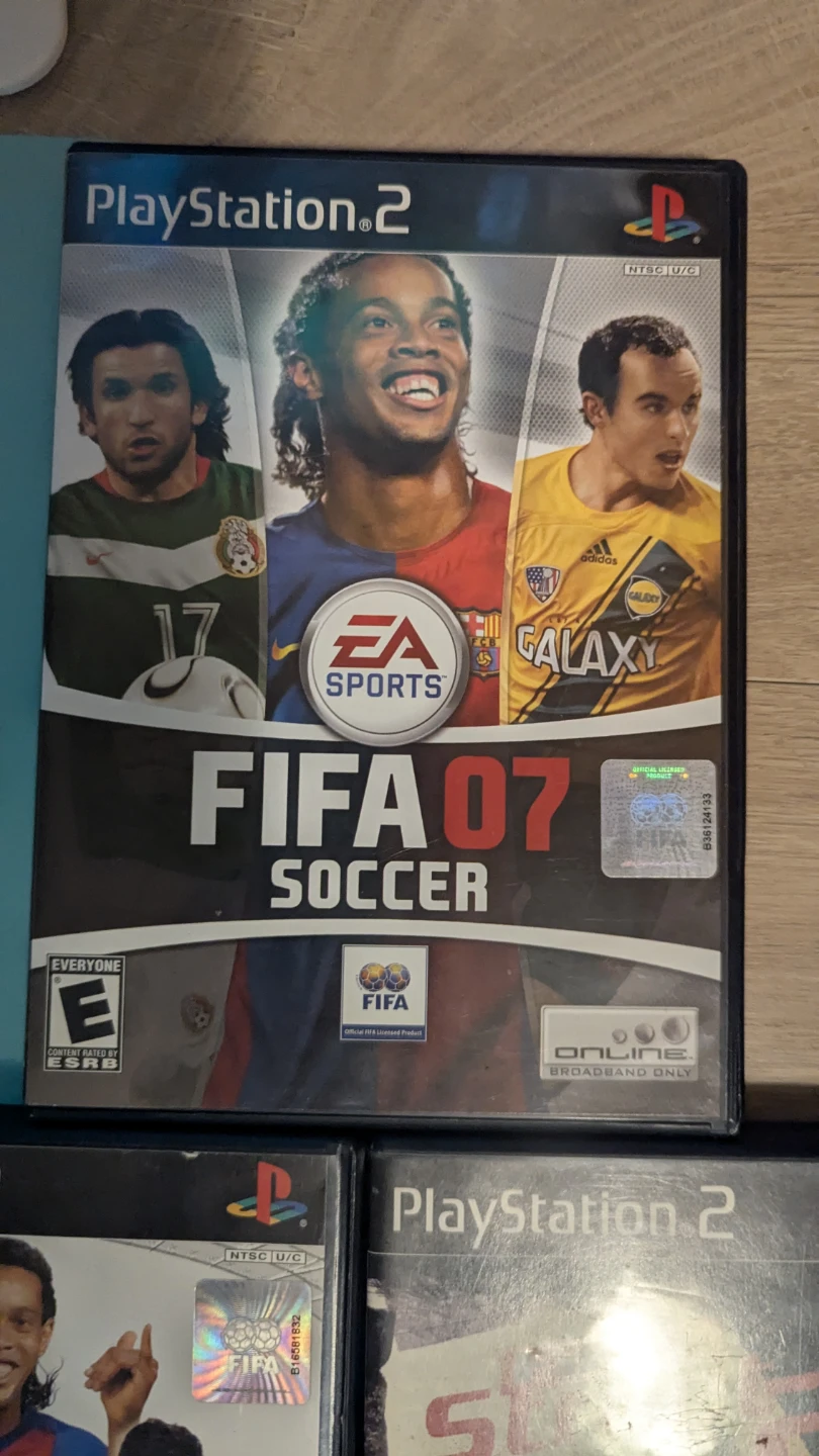 3 PS2 FiIFA Games - photo 2