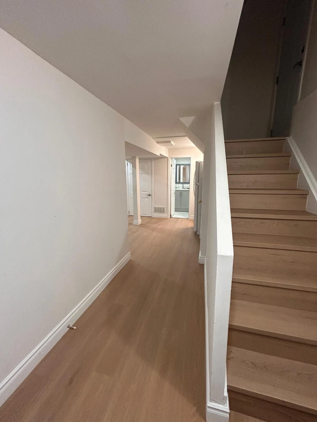 Legal Basement - One bedroom basement with Seprate entrance - photo 2