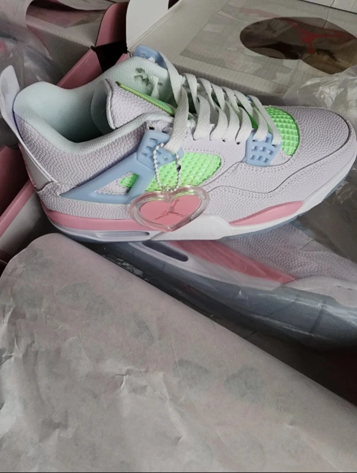 Air Jordan 4 Retro - photo 3