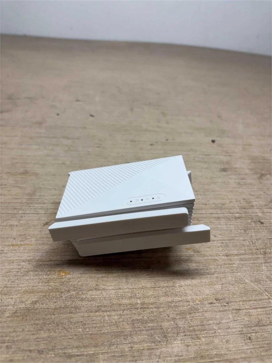 WiFi Extender Signal Booster (White) - photo 2