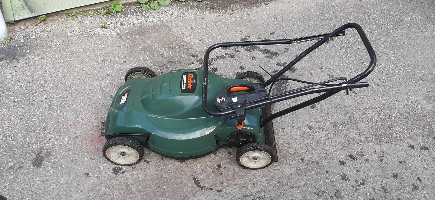 Black & Decker 18" Electric Mulching Mower - photo 5