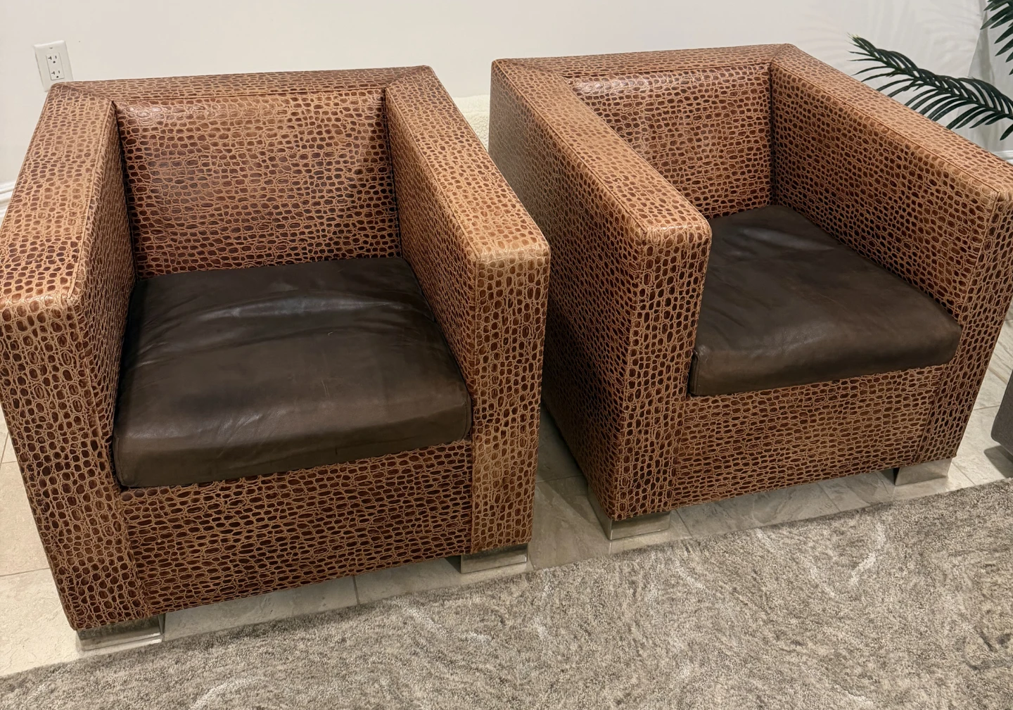 Minotti Suitcase Line Armchair by Rodolfo Dordoni