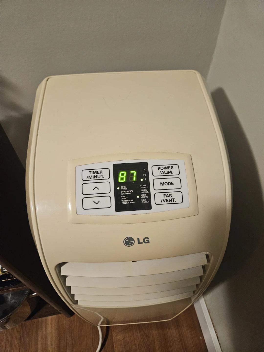 LG Portable AC Unit - photo 2