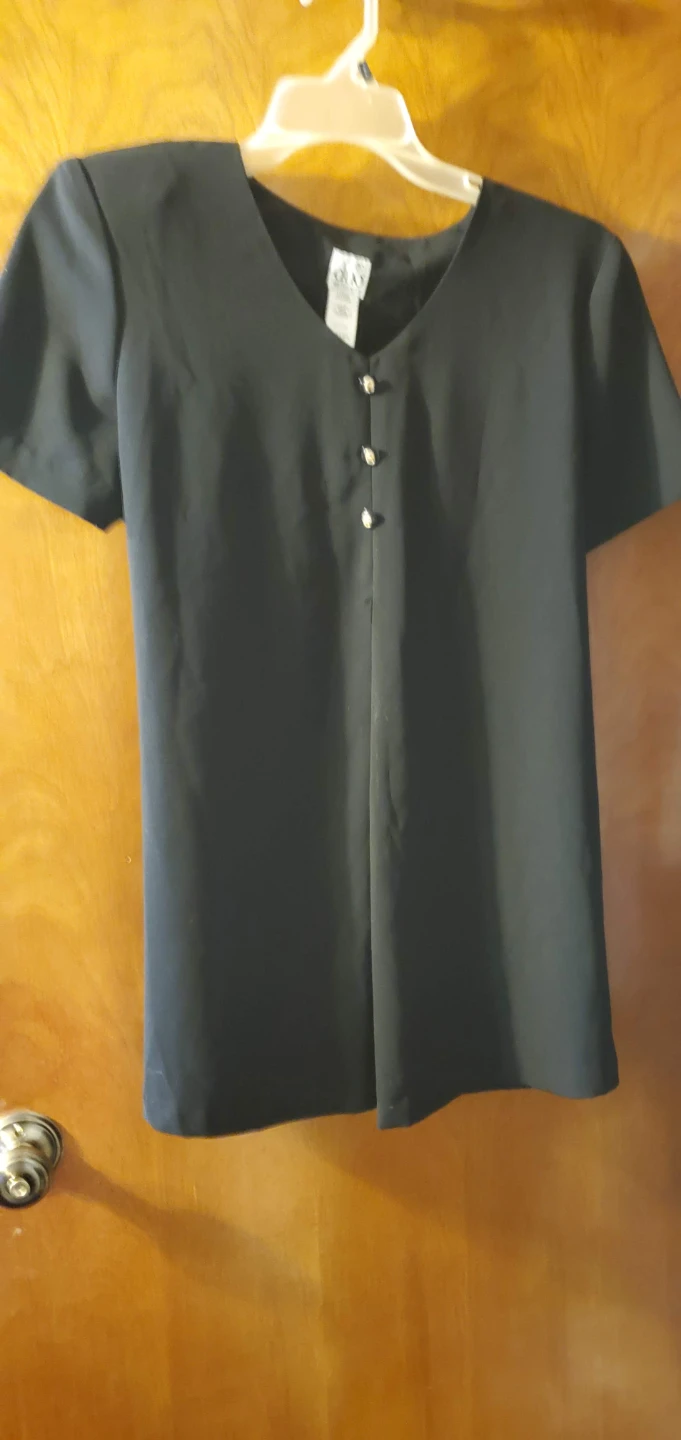 Maternity short sleeve shirts