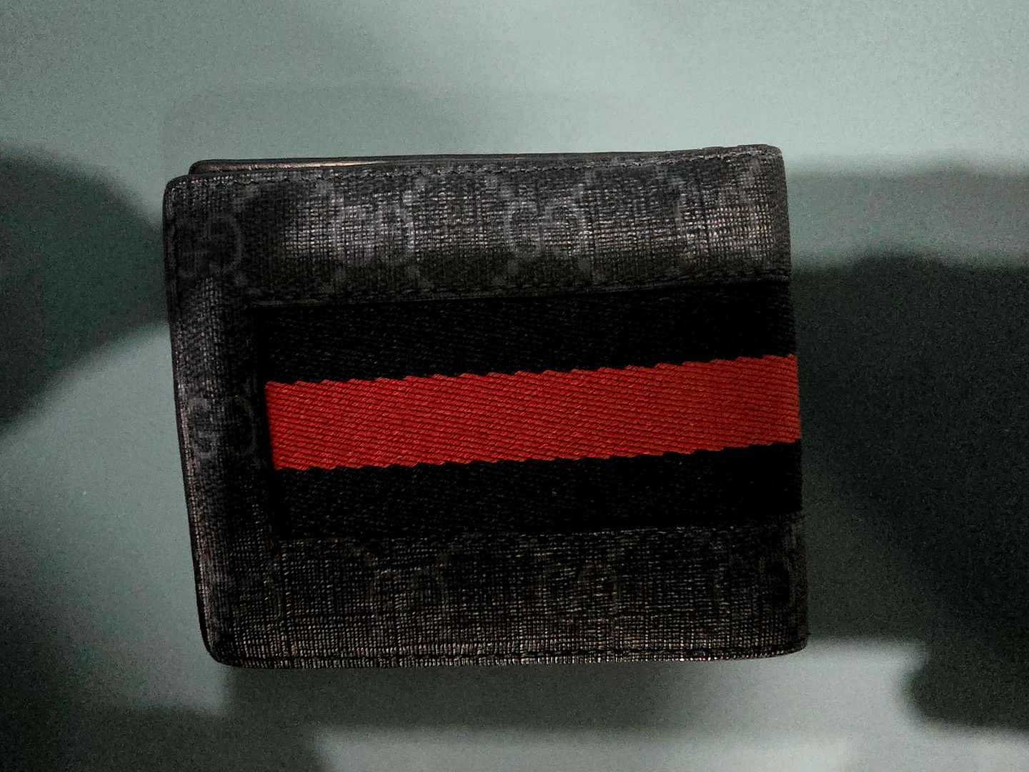 Gucci Bi-fold Wallet with Red and Black Stripe - photo 2