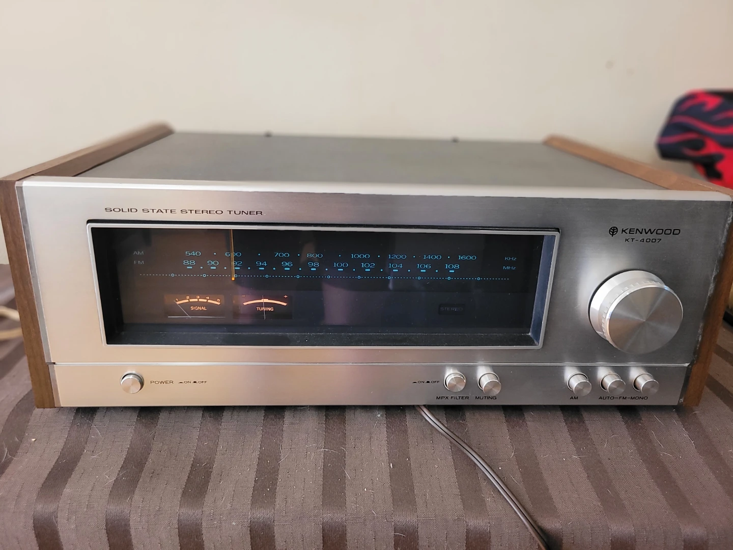 Vintage Kenwood KT-4007 Solid State Stereo Tuner - photo 3