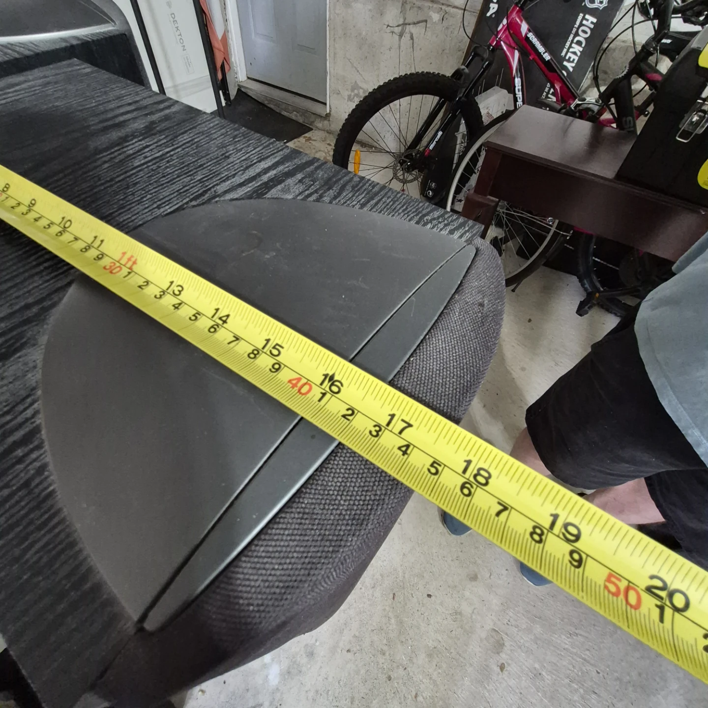 2 Black Floorstanding Speakers - photo 3