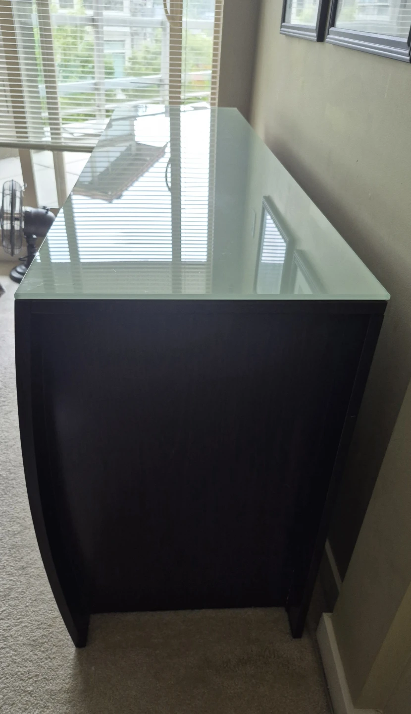 Dark Wood Bedroom Set - Dresser and two Nightstands - photo 4