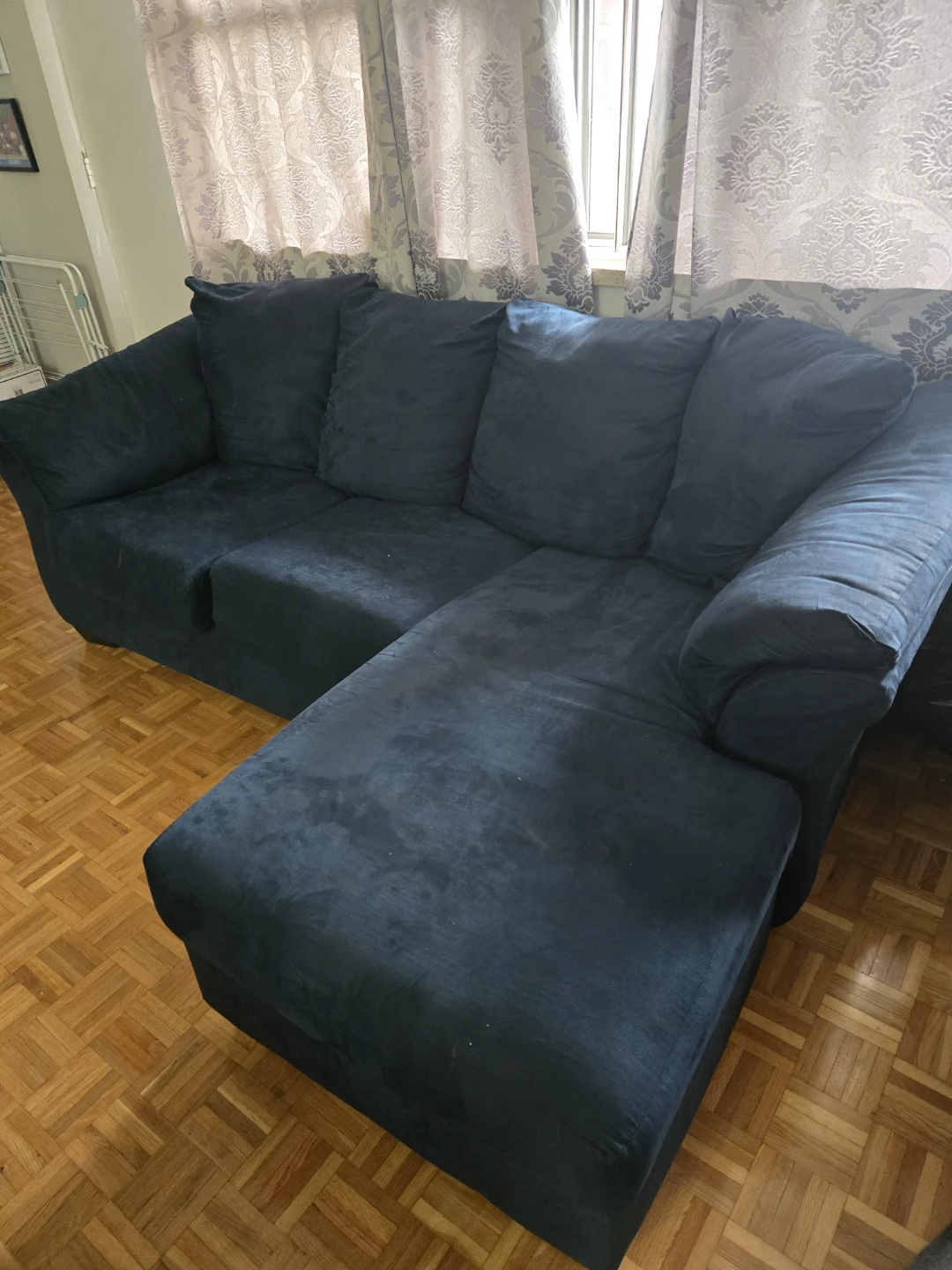 Seasonal couch - photo 2