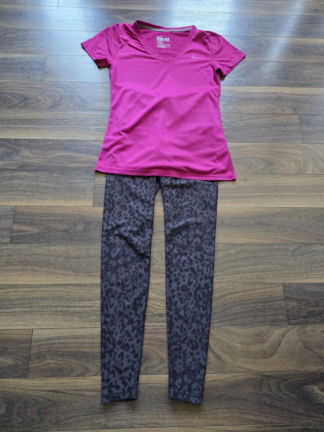 Ladies Size Small T-Shirt & Size Small Bottoms - photo 2