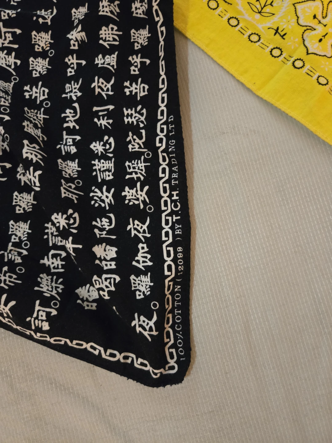 100% Cotton Bandanas. $10 for 4. - photo 2