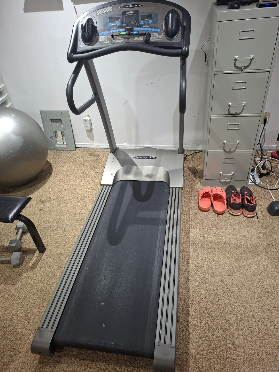 Schwinn 830 Treadmill - photo 3