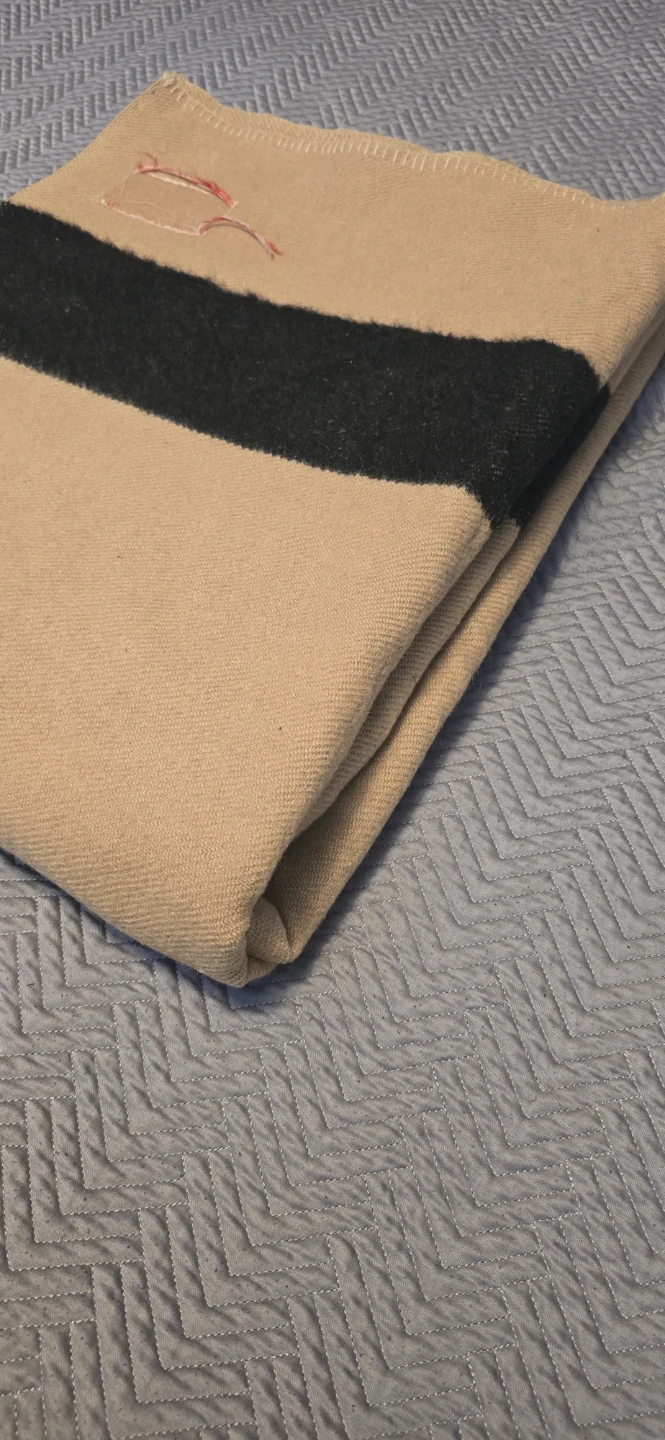 Hudsons Bay Wool Blanket - photo 3