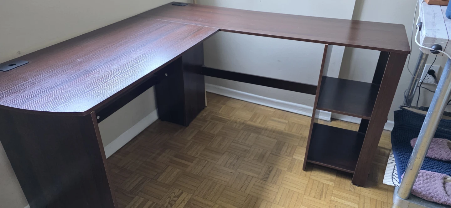 L-Shaped work desk with built-in Storage Shelves - photo 2