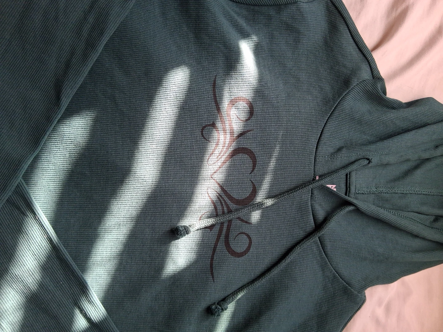 So Cute  hoodie with tribal design - photo 2