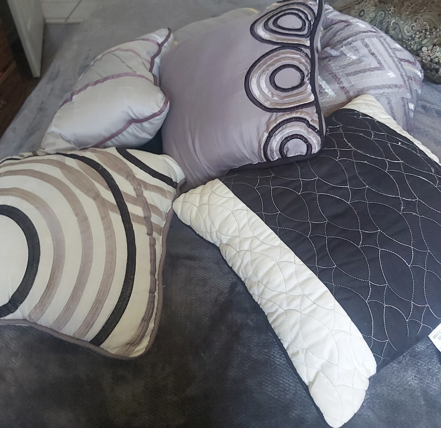 Decorative Throw Pillows - Set of 5 - photo 2