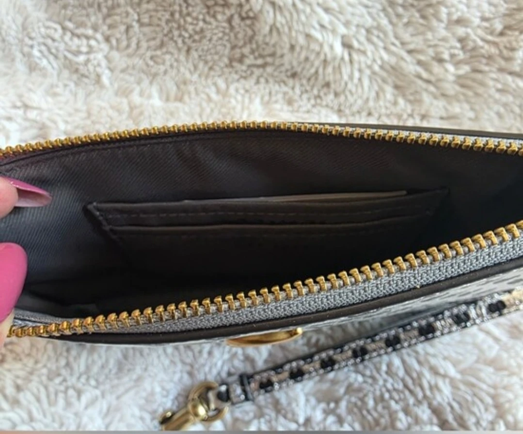 Coach Wristlet With Hearts Design - photo 5