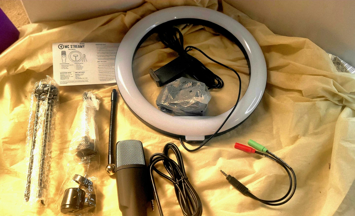 MC Streamy Ring Light & Microphone Combo - photo 2