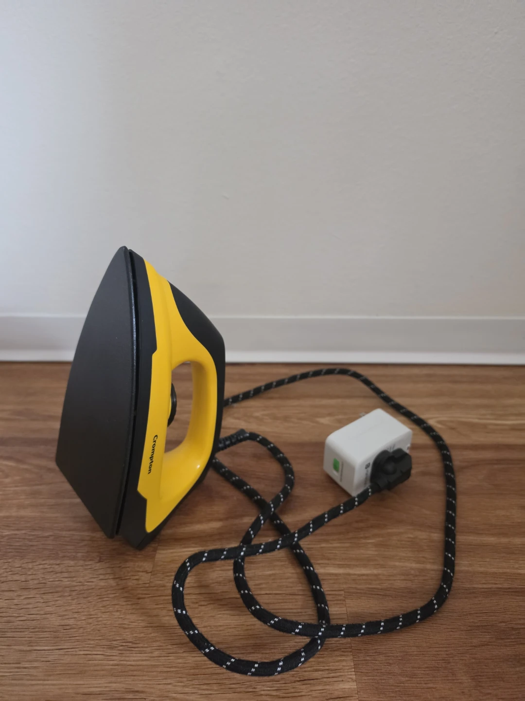 Crompton Travel Iron