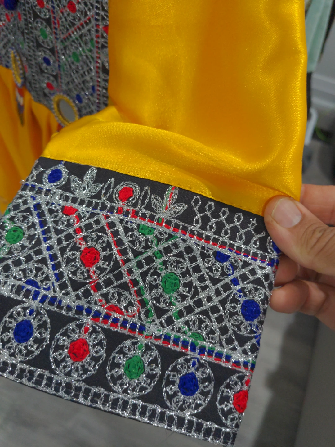 Kids Embroidered Yellow Dress with Mirrors - photo 4