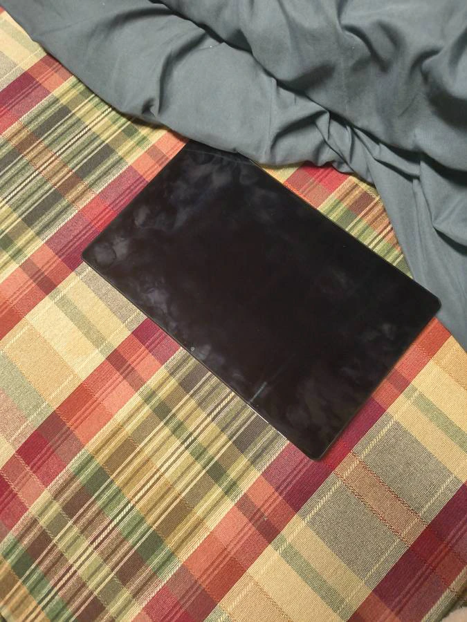 Onn 10.1in Tablet and 32gb sd card for only $50 - photo 2