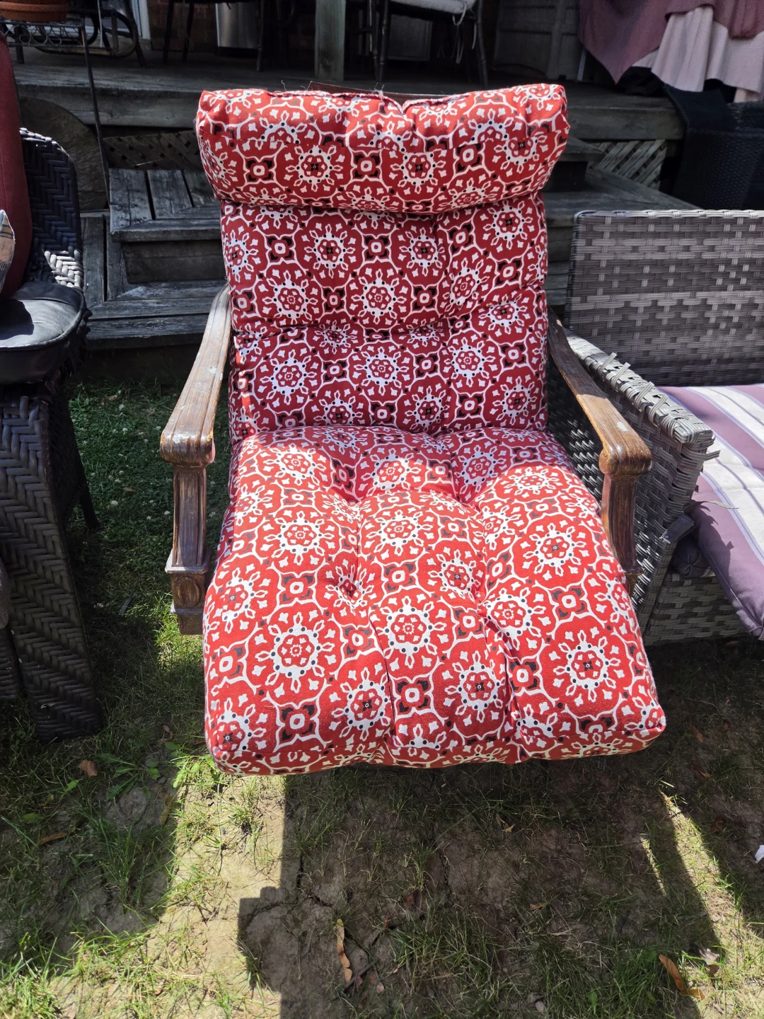 Red Patterned Outdoor Chair Cushion