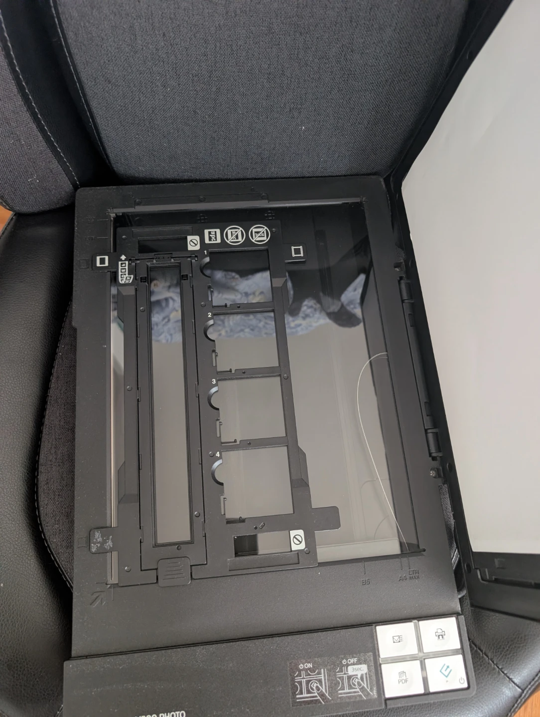 Epson Perfection V300 Photo Scanner - See Description - photo 2