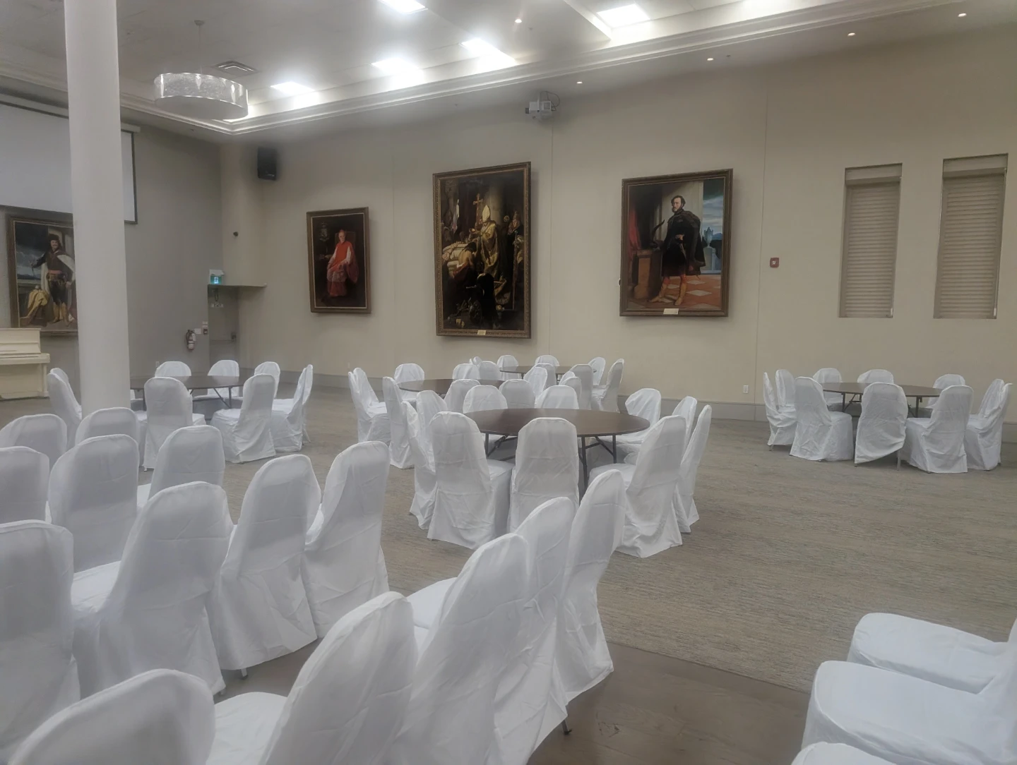 Rental table cloths, chair covers &   Floral - photo 5