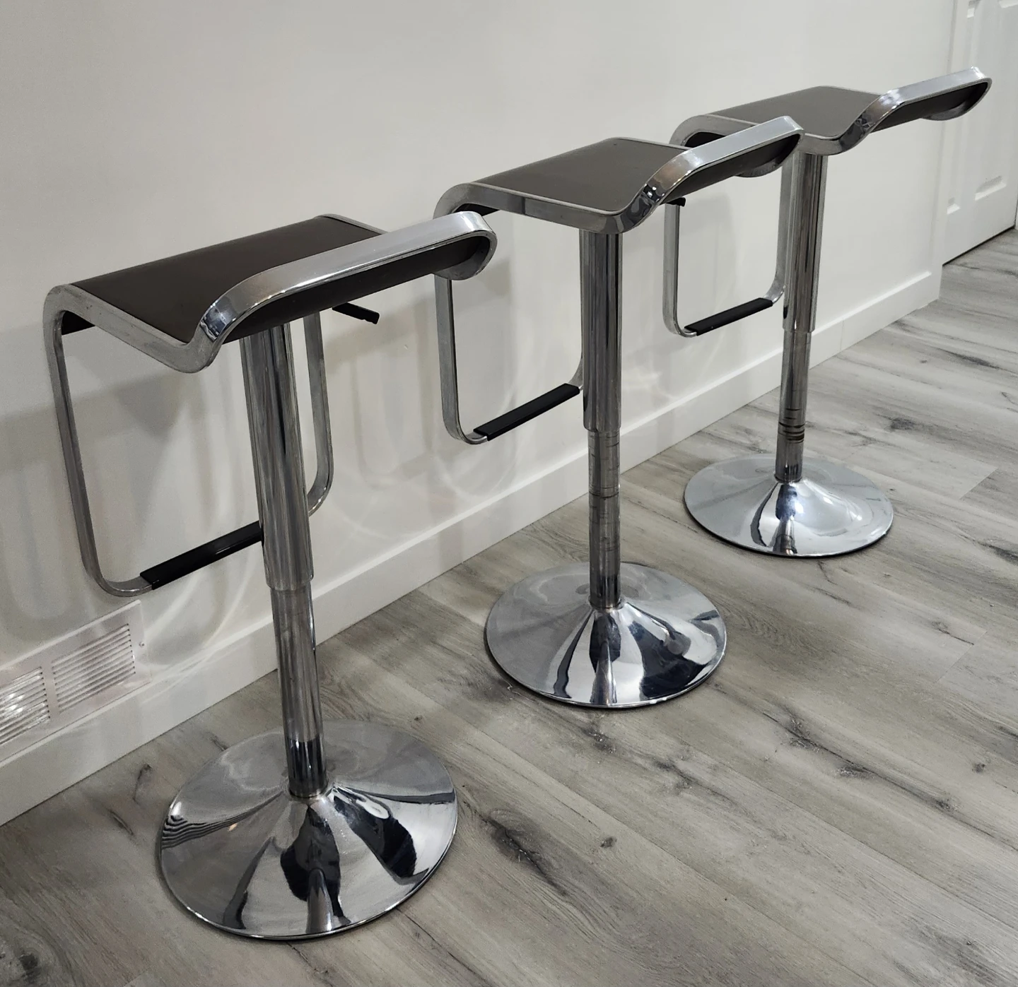 Bar Stools - photo 5