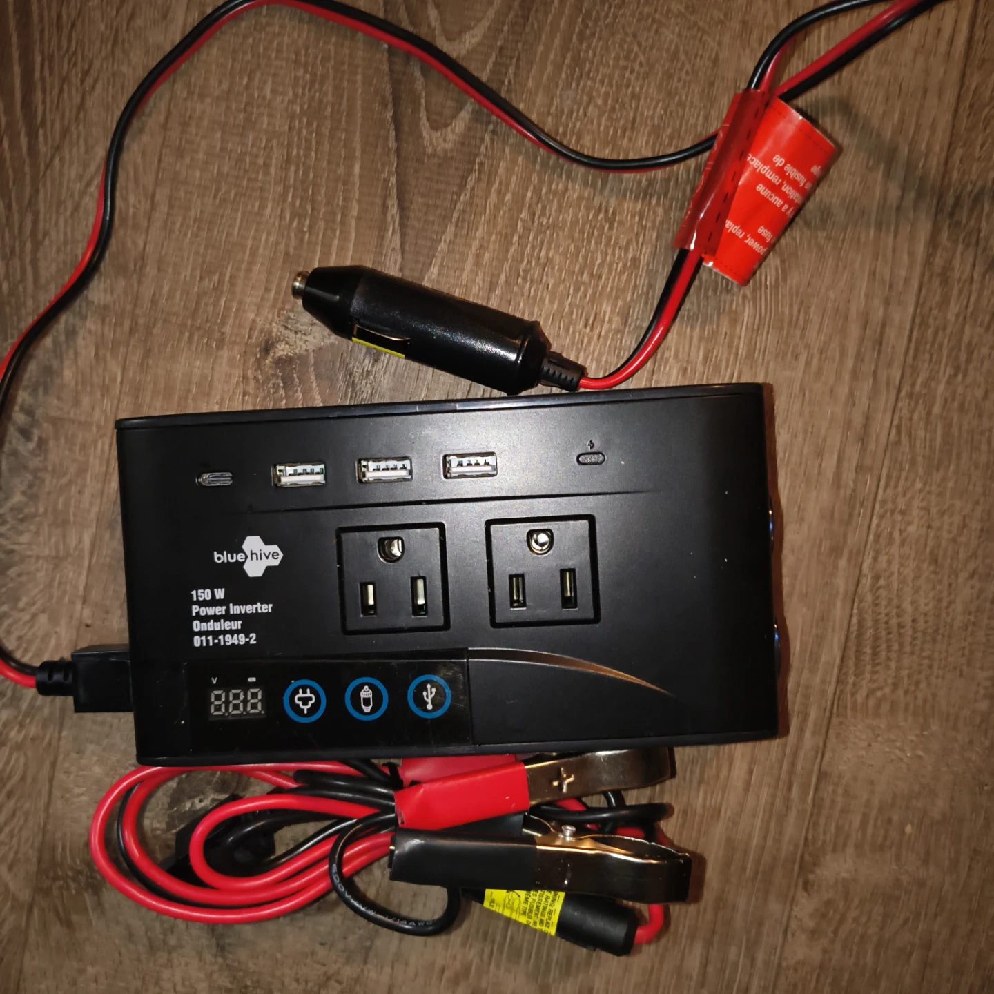 Blue Hive 150W Touch Screen Power Inverter - photo 2